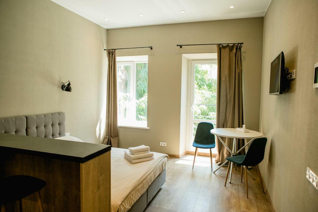 Poet Apartments オデッサ エクステリア 写真